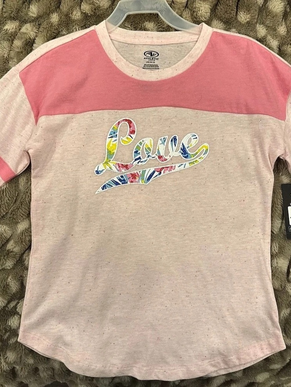 Athletic Works Graphic Logo Tee Girls Graphic Tee Pink Size girl’s Large NWT